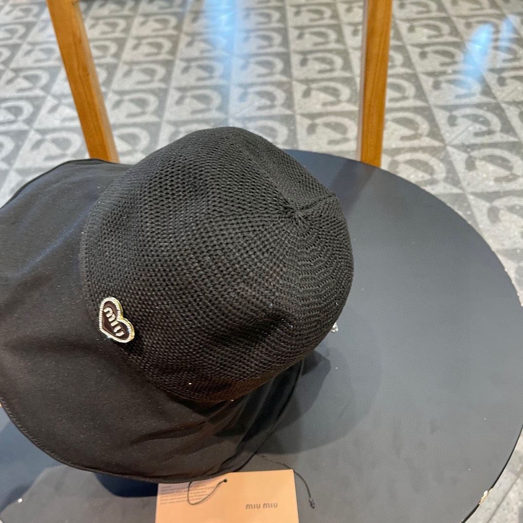 Miu Miu Caps